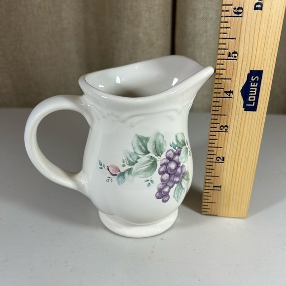 Pfaltzgraff creamer grapevine pattern - Picture 7 of 7